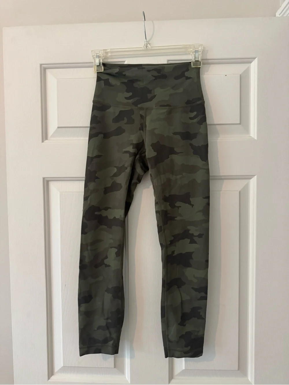 LULULEMON cropped High-Rise Camo Leggings